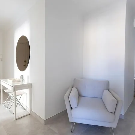 Apartamento 5 Min Walk, Bright, Air Conditioning, Cinema