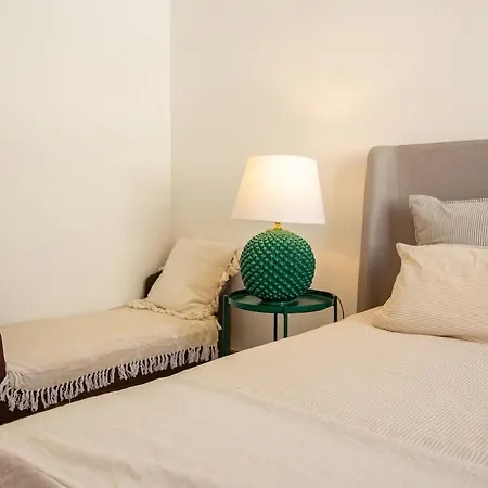 Apartamento 5 Min Walk, Bright, Air Conditioning, Cinema Vallauris